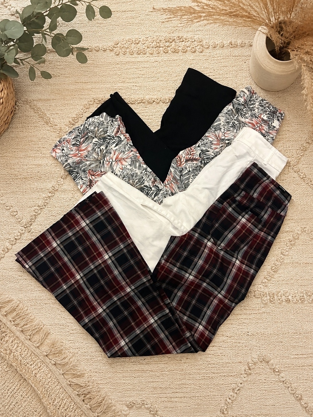 4 Pants Bundle XS Small Fabletics Plaid Flare Linen Wide Leg Y2K Boho Capri